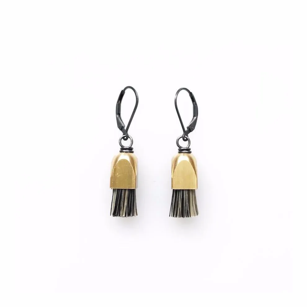 Eno Earrings in Grey